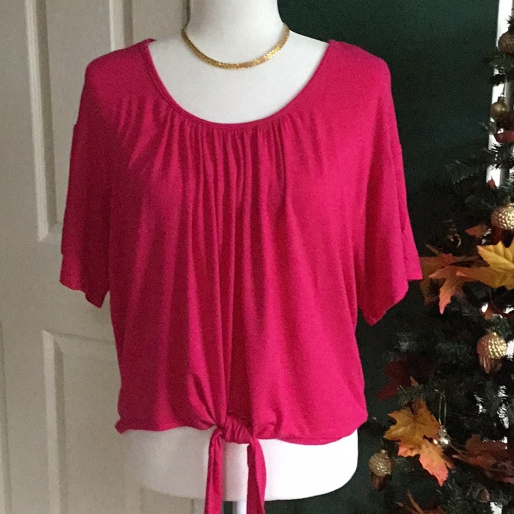 Fuschia Drapey‎ Summer Top with Tie Front Short Sleeve Size L